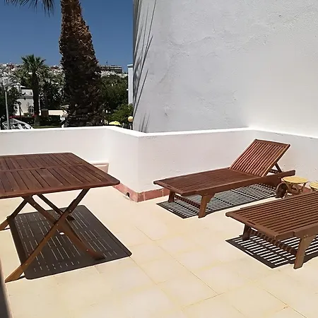 Garden Apartment *